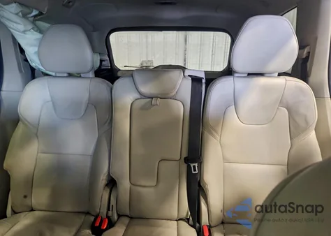 2016 Volvo Xc90 T6 z USA, uszkodzony, nr VIN YV4A22PK3G1082762